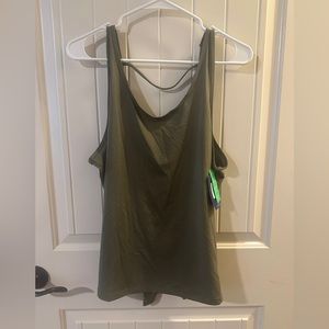 Champion sport tie back tank (L)